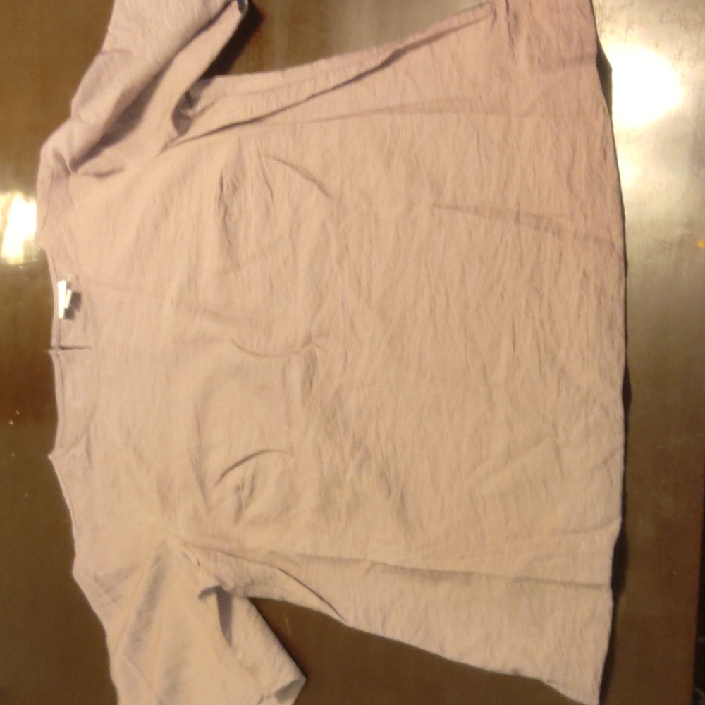 New with tag blouse - Picture 2 of 3